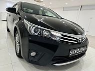 Toyota Corolla Altis 1.6L CVT Elegance LED Keyless Black 2015 